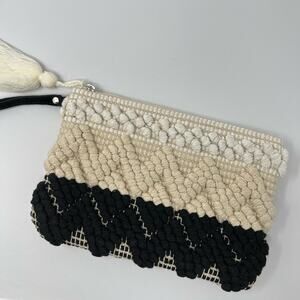 Chevron Crochet Bohemian Zip Tassel Black Cream Wristlet Purse Clutch Neutral